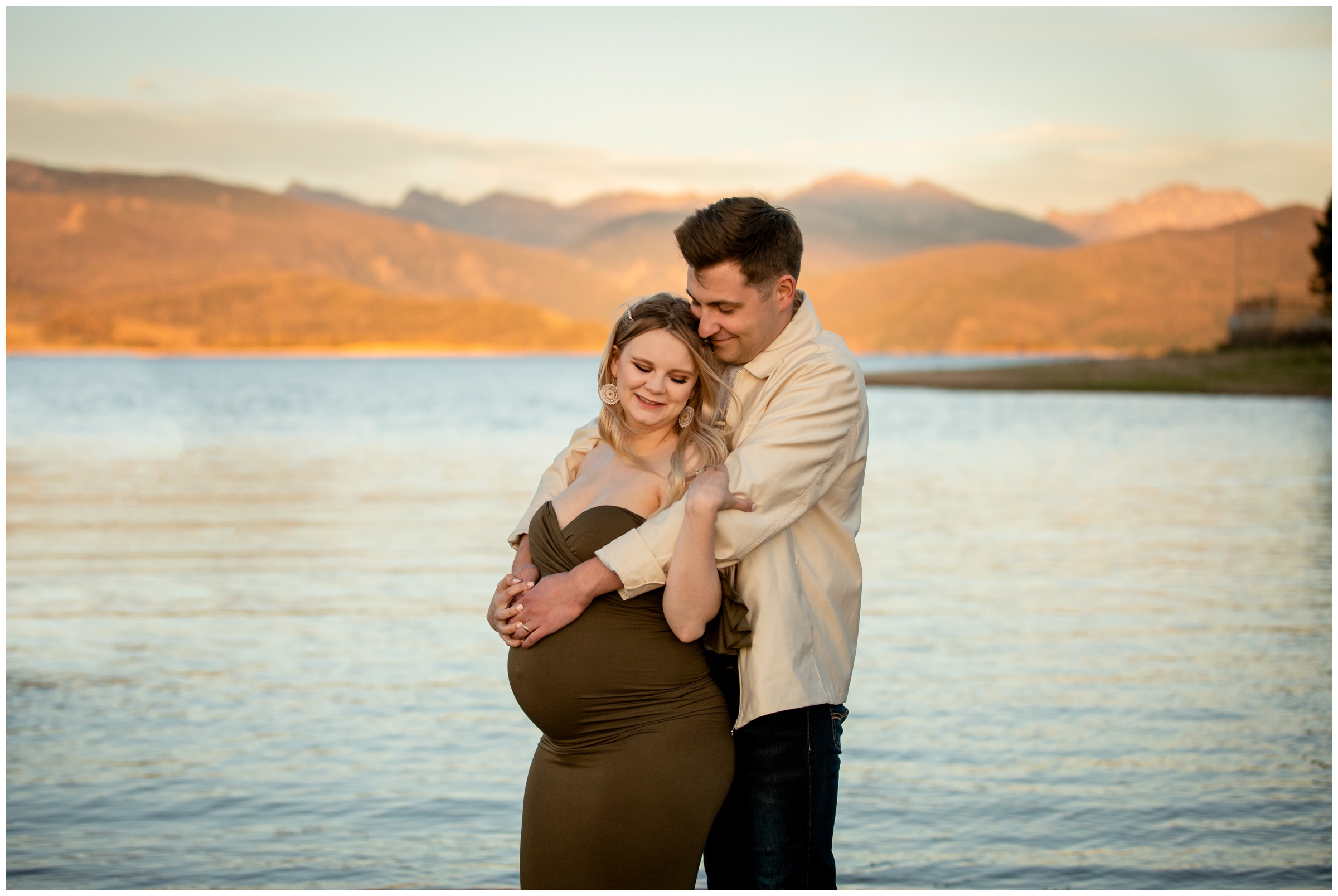 Colorado mountain maternity photography inspiration on Lake Granby 