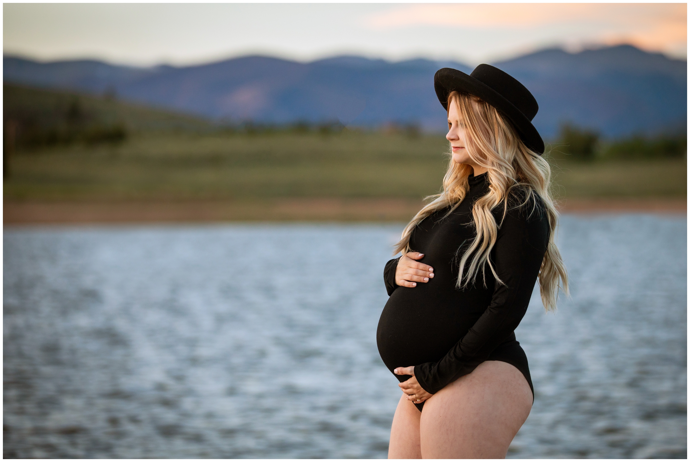 mountain maternity pictures at Lake Granby in the Colorado mountains 