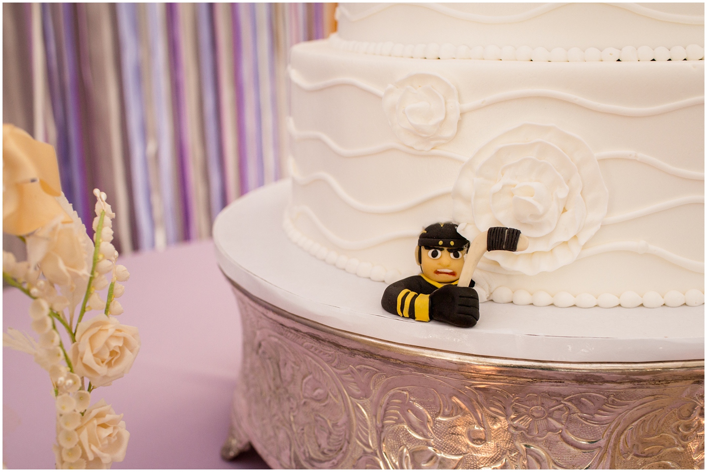 picture of hockey wedding cake
