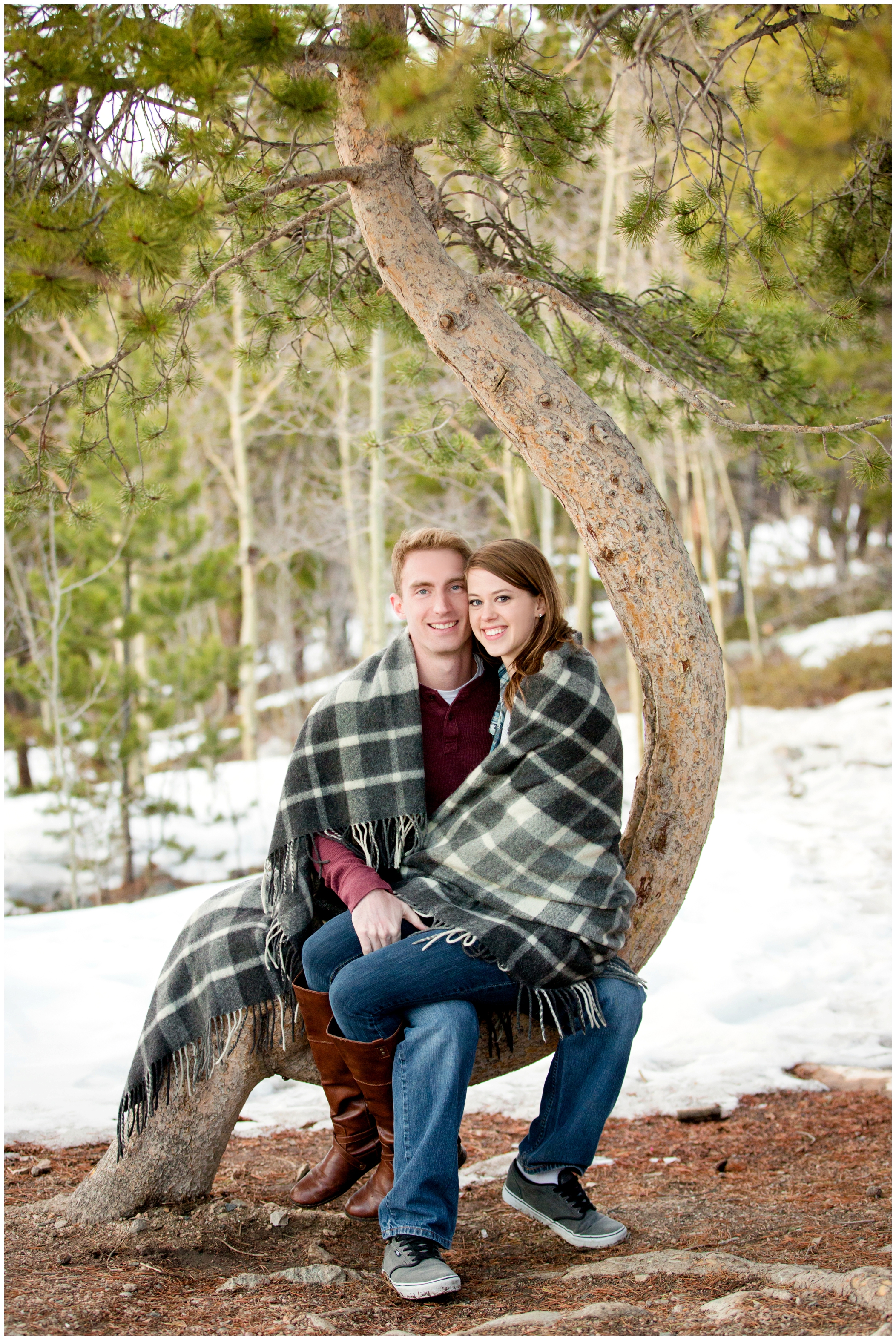 picture of snowy Colorado engagement photos