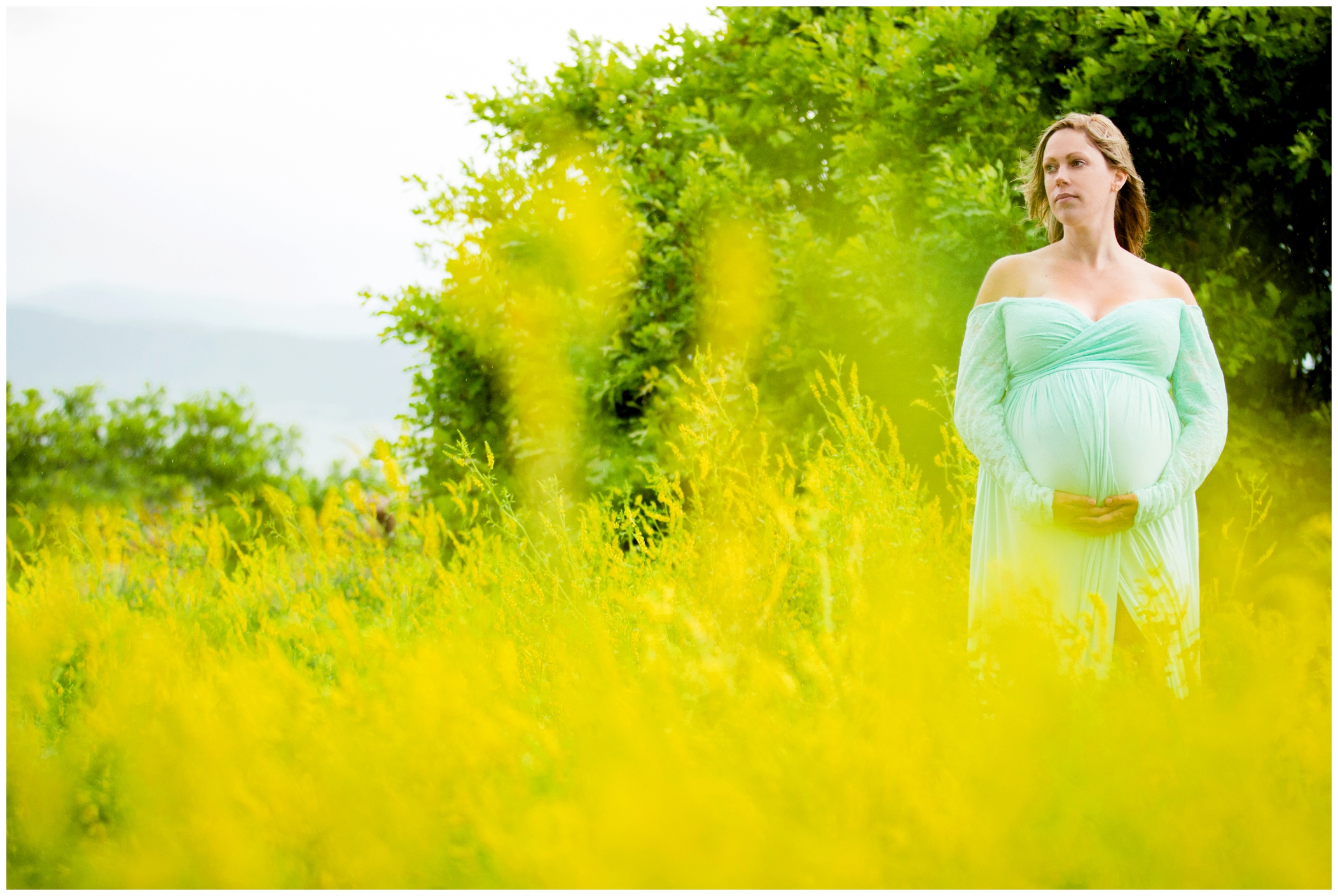 picture of Colorado maternity photography at Daniels Park