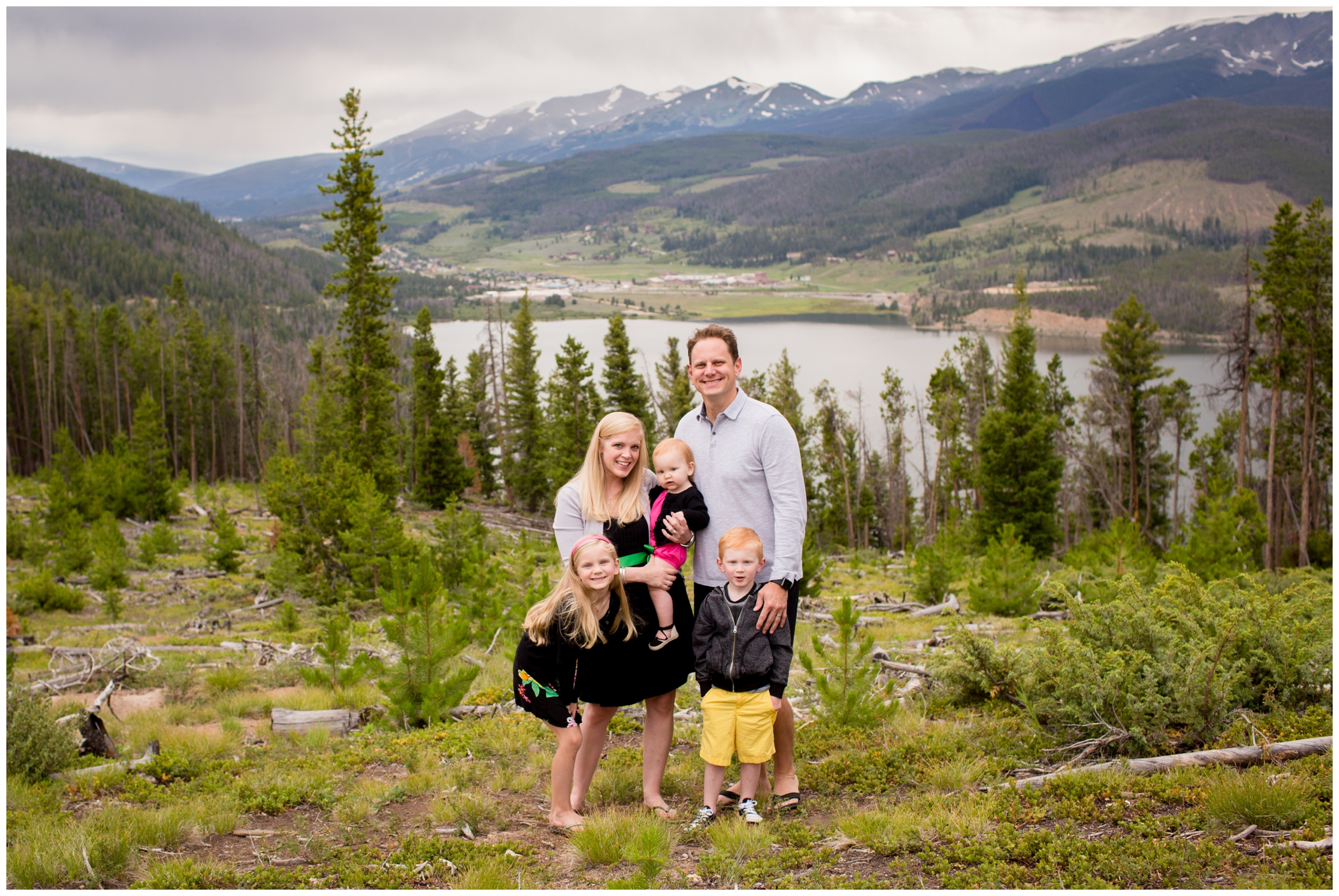 Breckenridge family pictures at Sapphire Point Overlook by Colorado photographer Plum Pretty Photography