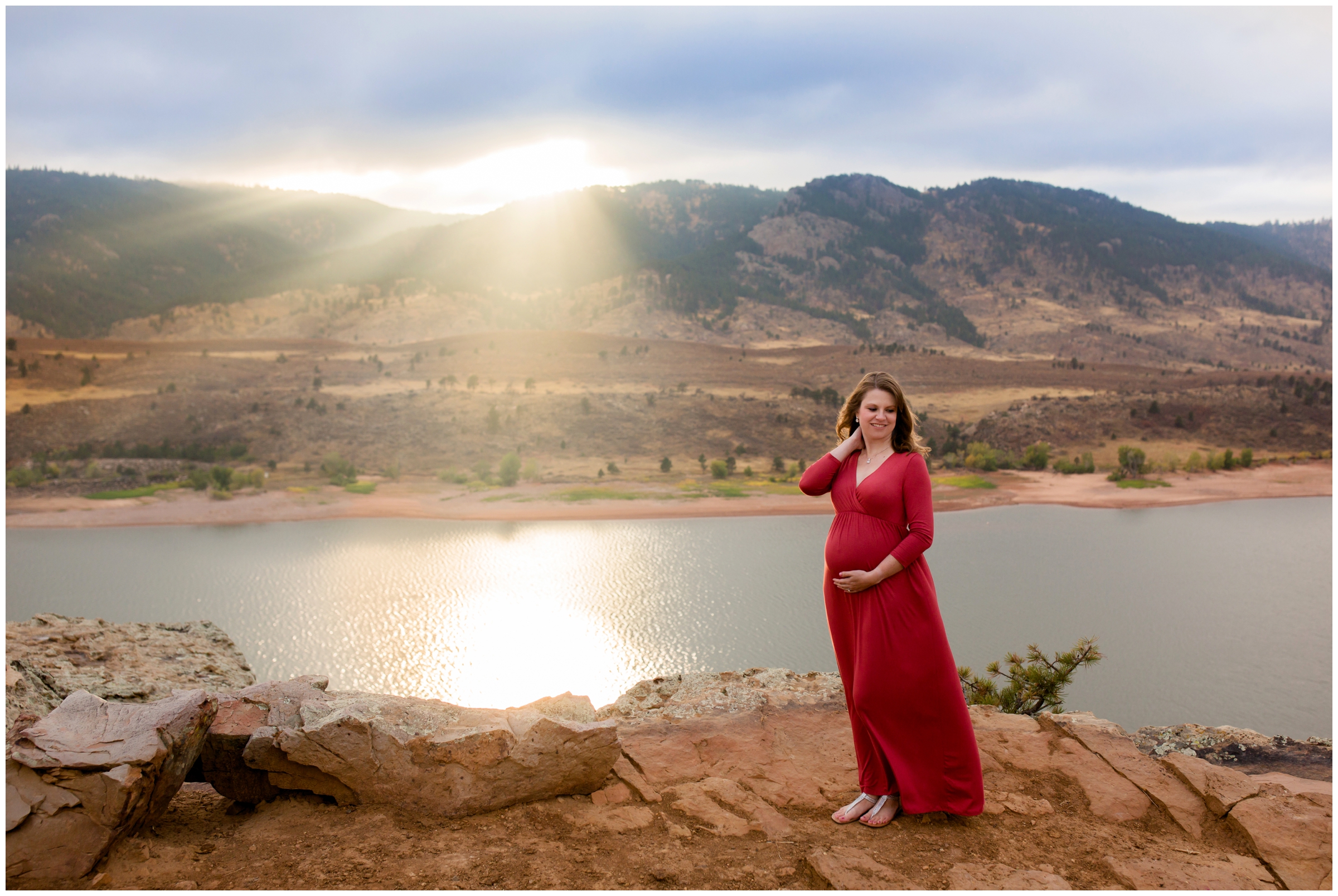 Ft Collins maternity photos at Horsetooth Reservoir by award-winning Colorado photographer Plum Pretty Photography. Fall mountain maternity portraits.