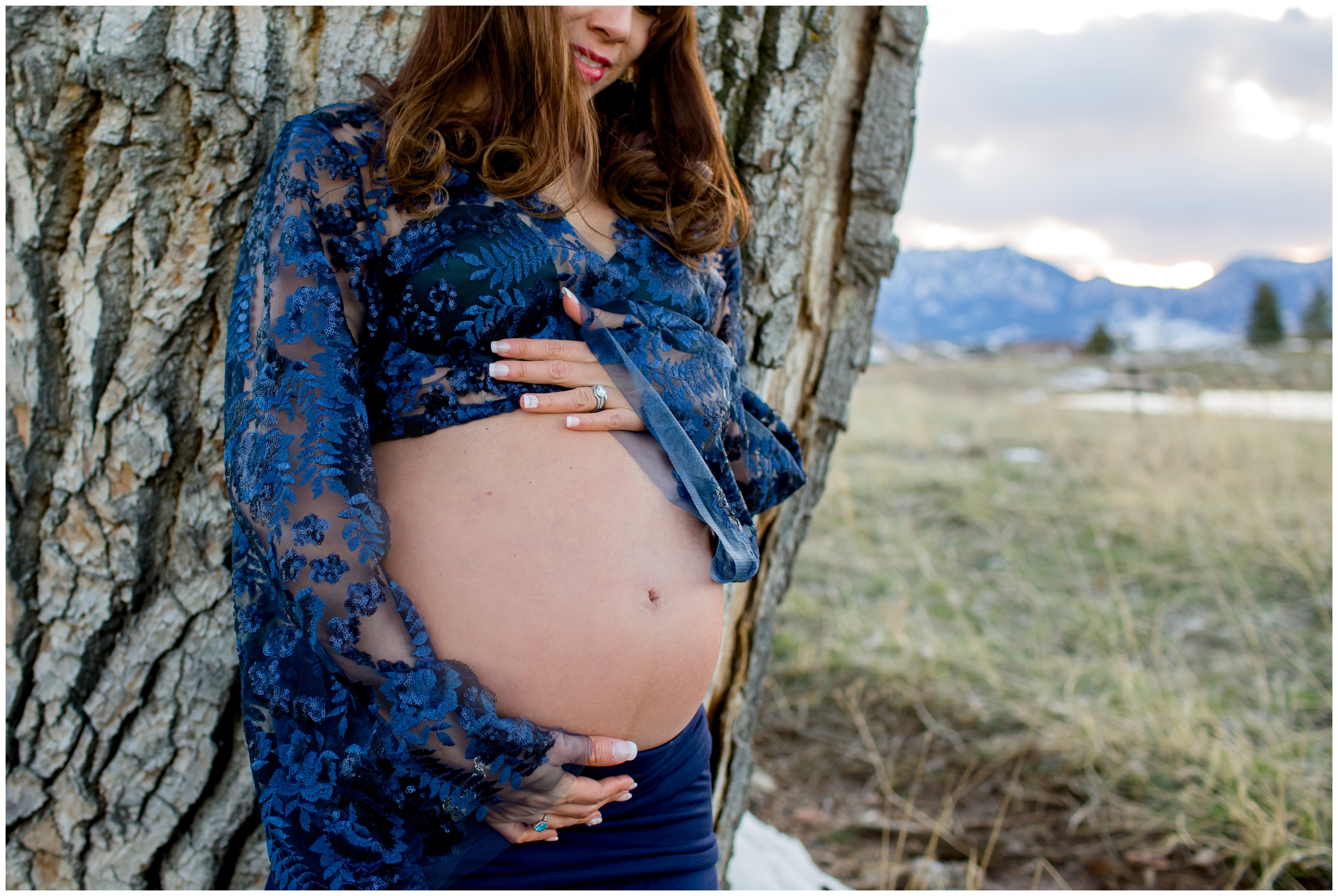 navy blue lacy open belly maternity outfit