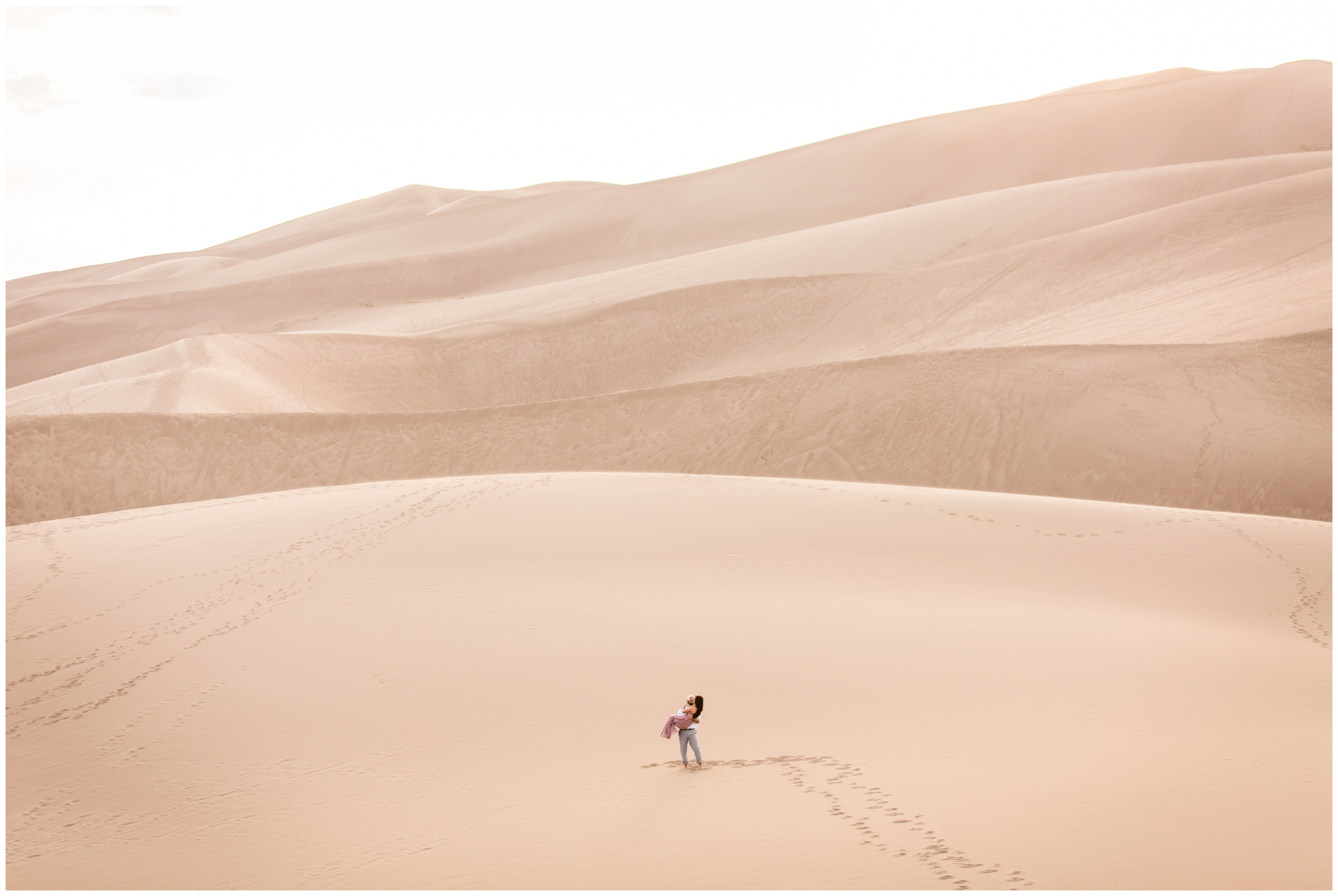epic Colorado engagement photos at the Great Sand Dunes National Park 