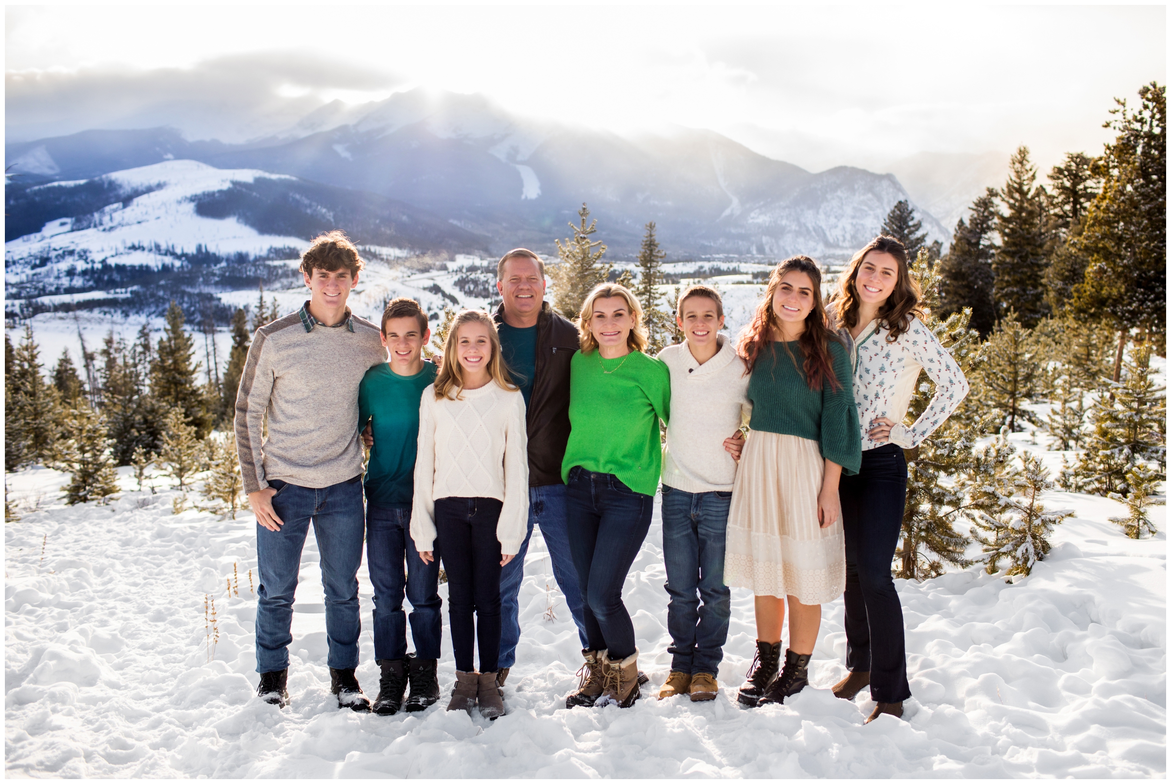 Colorado winter family photos at Sapphire Point Overlook by Breckenridge photographer Plum Pretty Photography