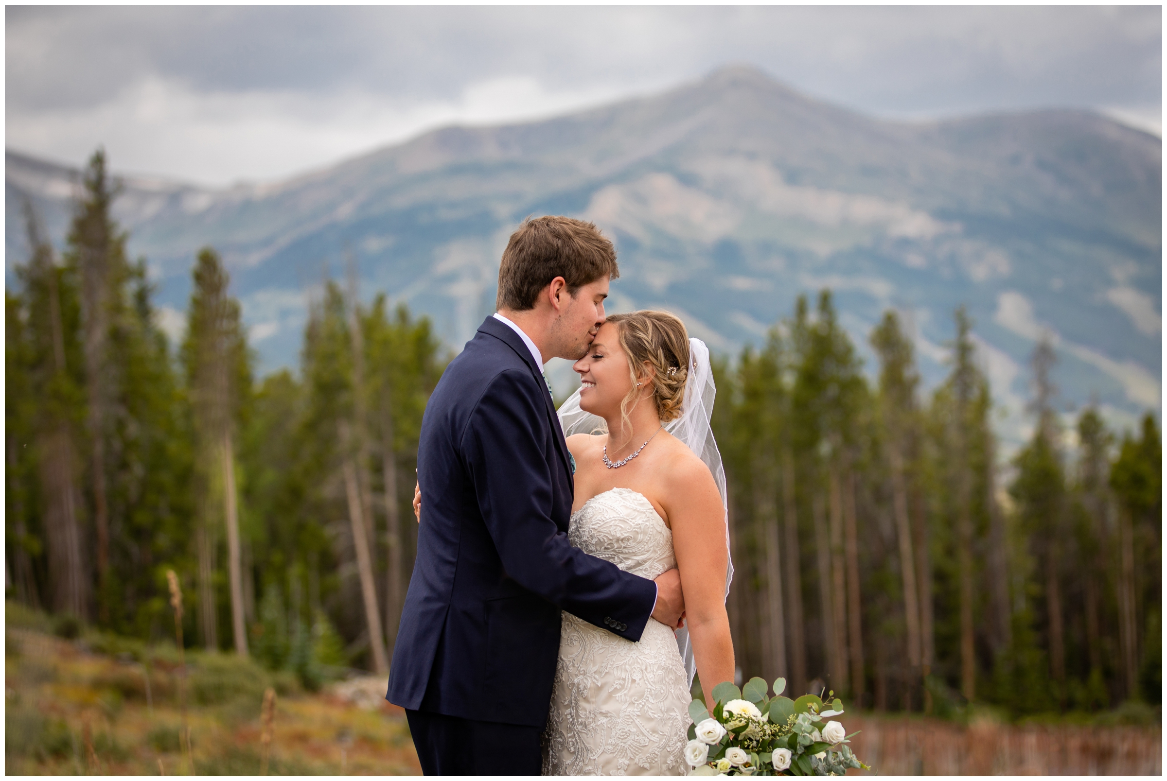Breckenridge Colorado mountain wedding pictures by Plum Pretty Photo 
