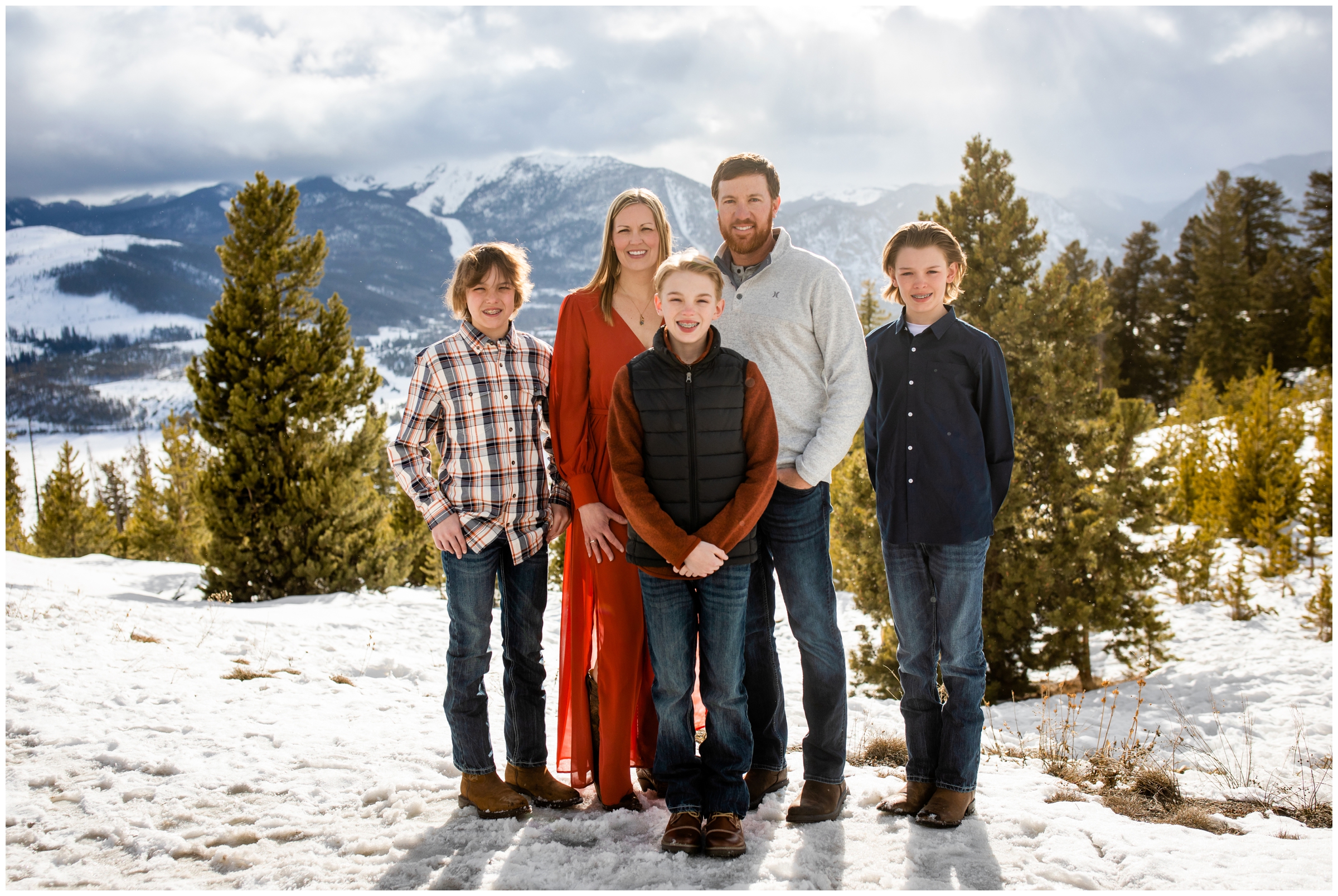 Snowy Breckenridge winter family pictures at Sapphire Point and Windy Point Campground by Colorado photographer Plum Pretty Photography