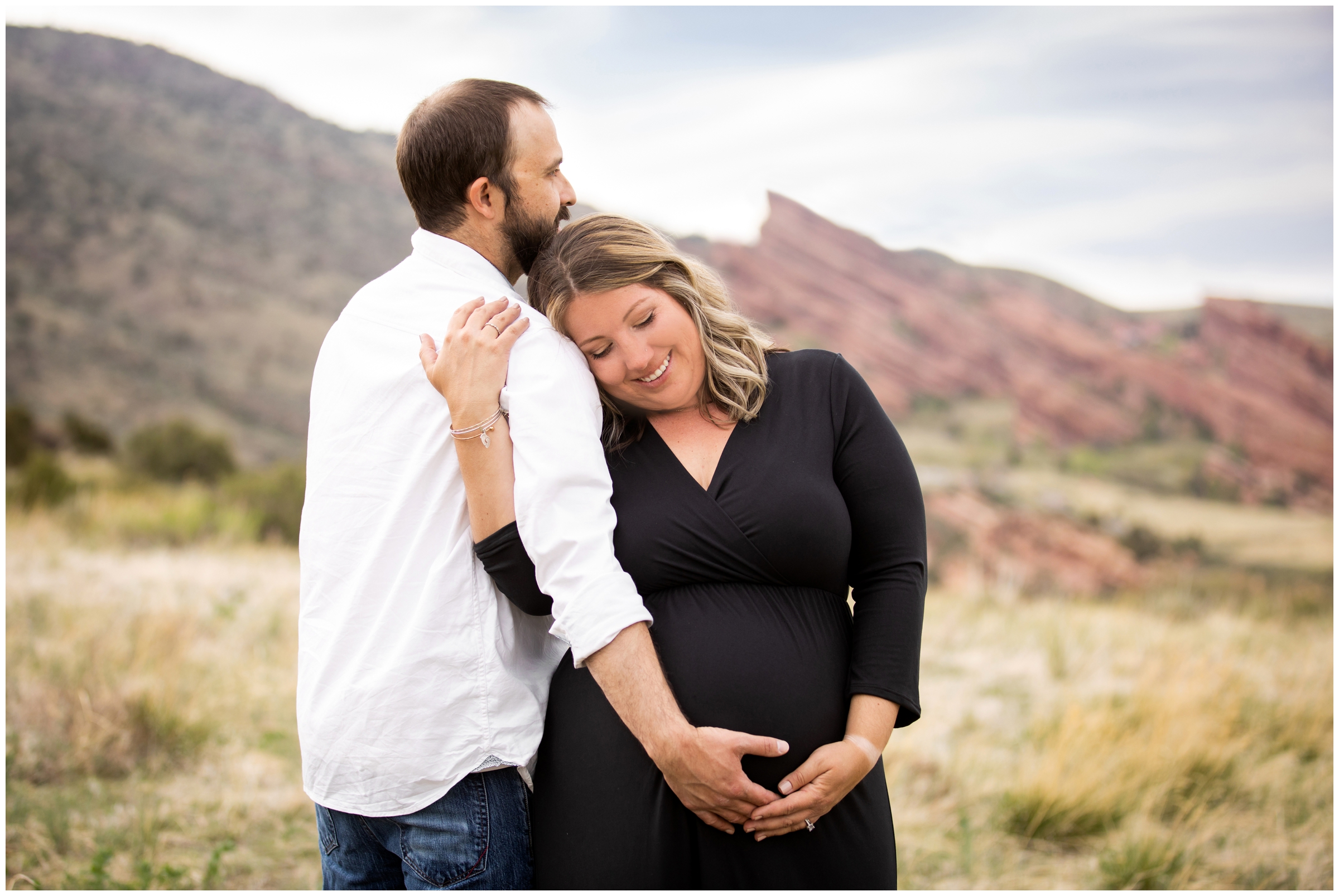 spring maternity pictures in Morrison Colorado at Mount Falcon