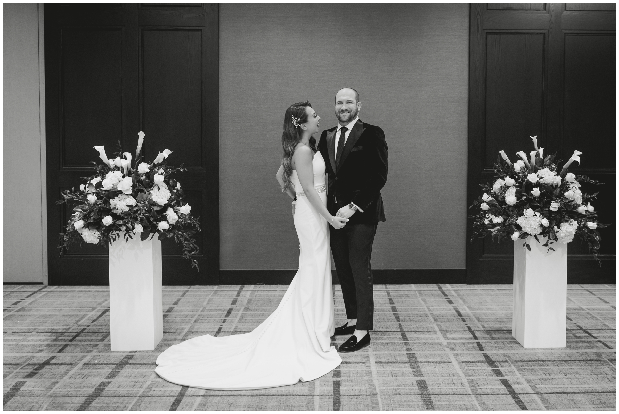 Halcyon Denver wedding photos in Cherry Creek by Colorado photographer Plum Pretty Photography