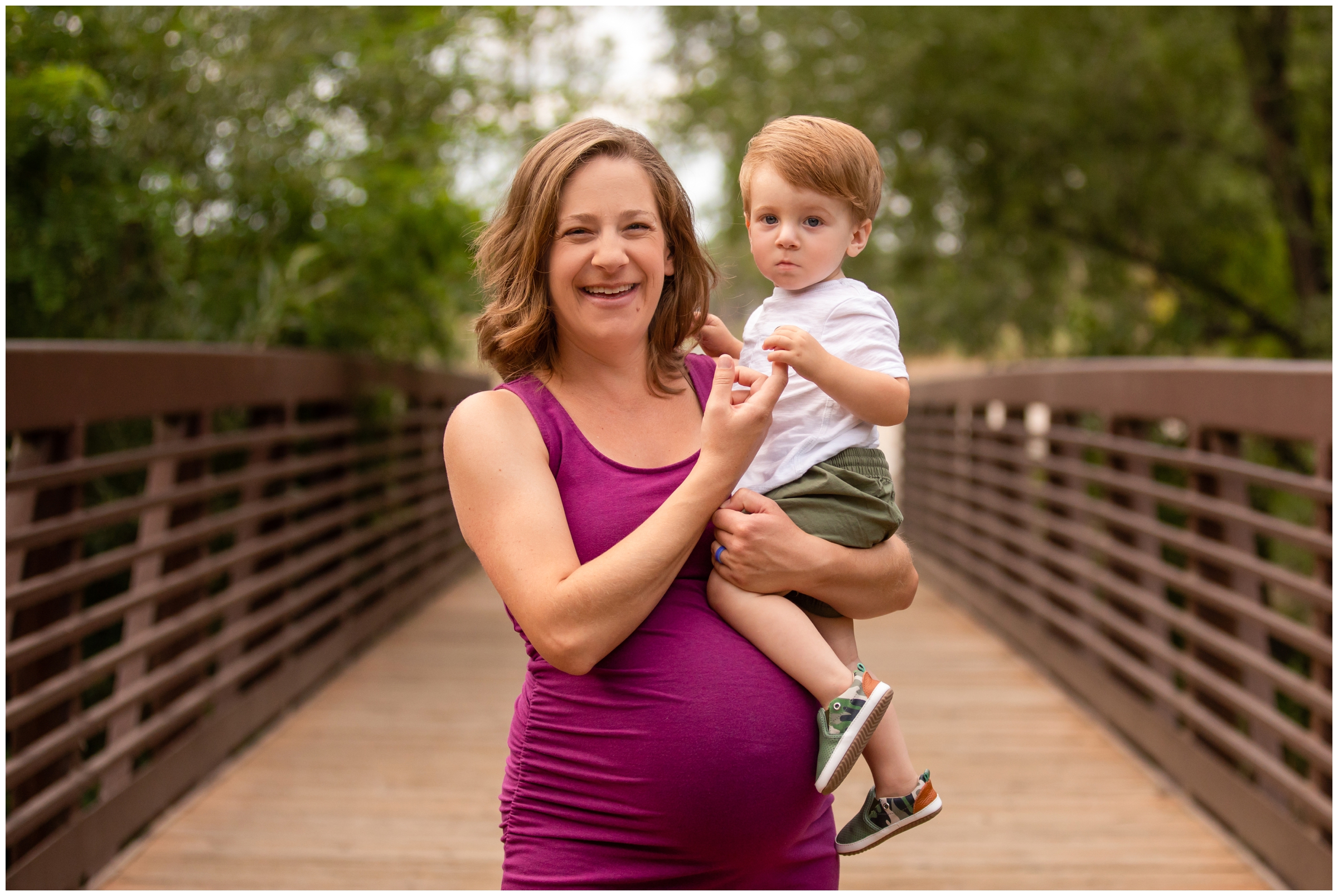 Longmont Colorado maternity pictures at Golden Ponds by award-winning portrait photographer Plum Pretty Photography