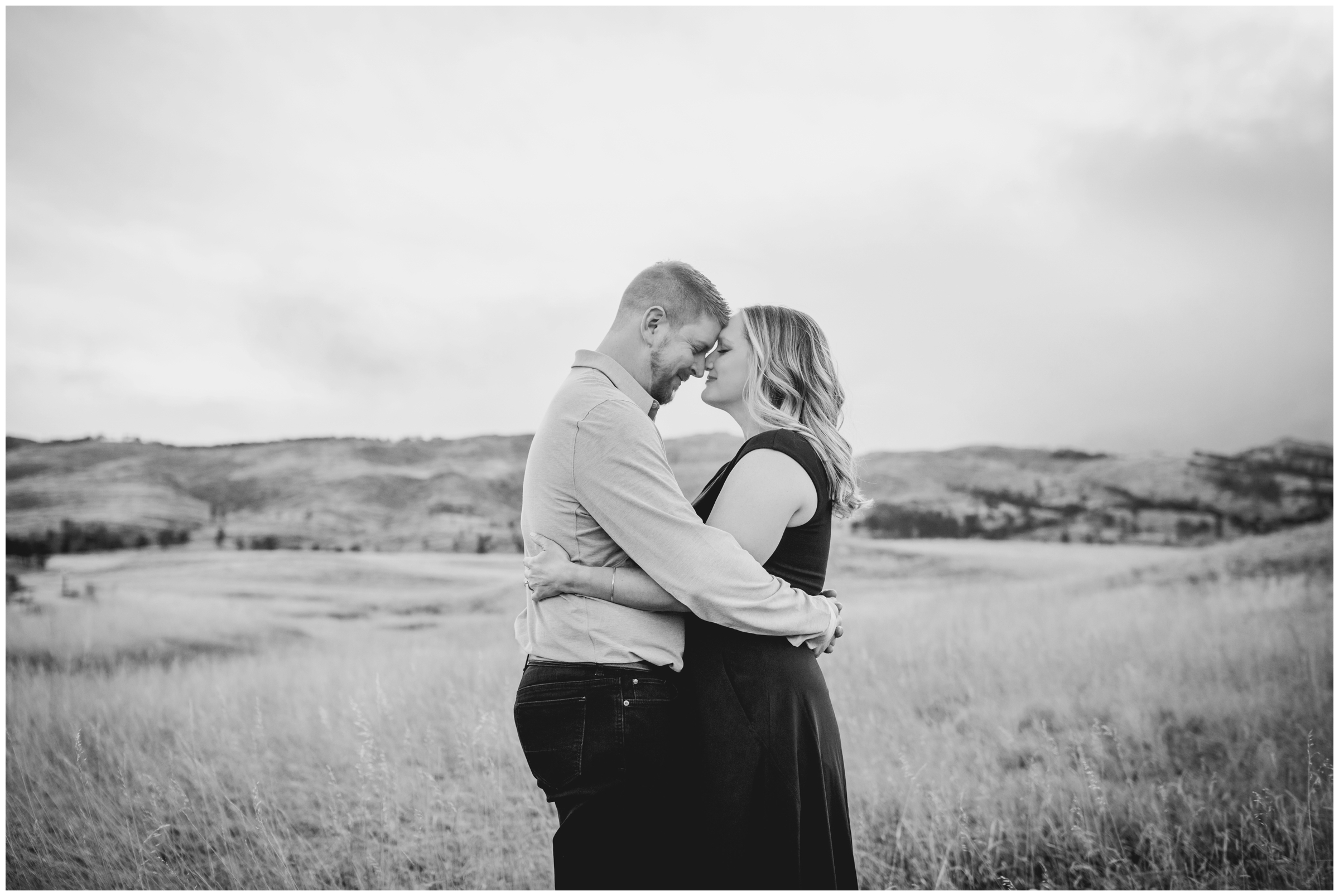 Loveland couples portraits at Bobcat Ridge by Fort Collins wedding photographer Plum Pretty Photography