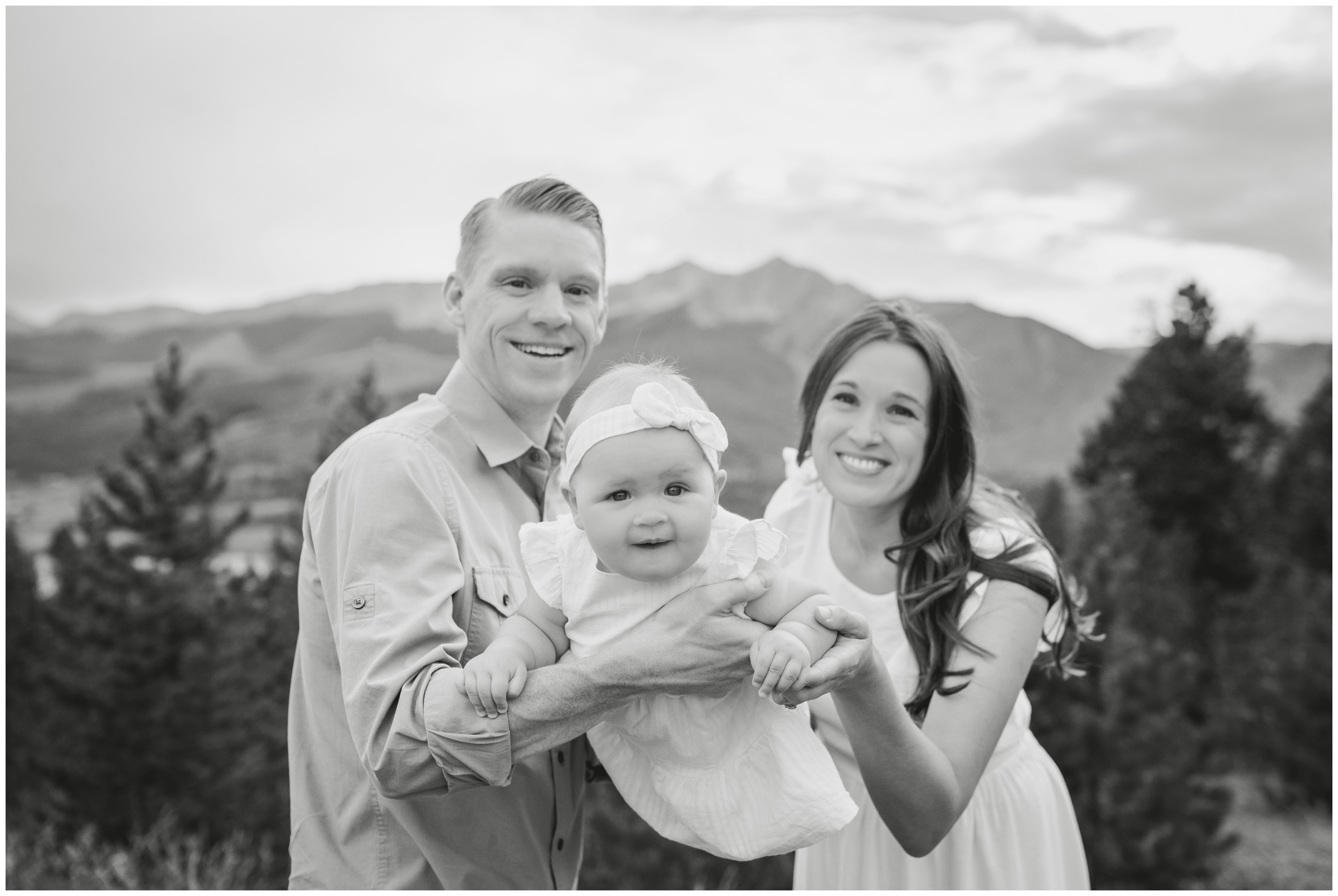 fun candid family photography inspiration in Breckenridge Colorado 