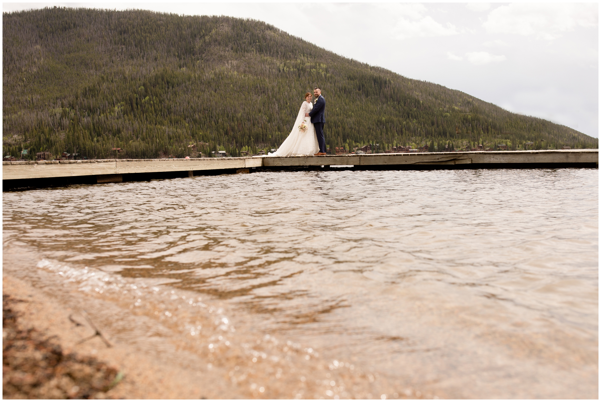 Intimate Grand Lake Lodge wedding photos by Colorado mountain wedding photographer Plum Pretty Photography