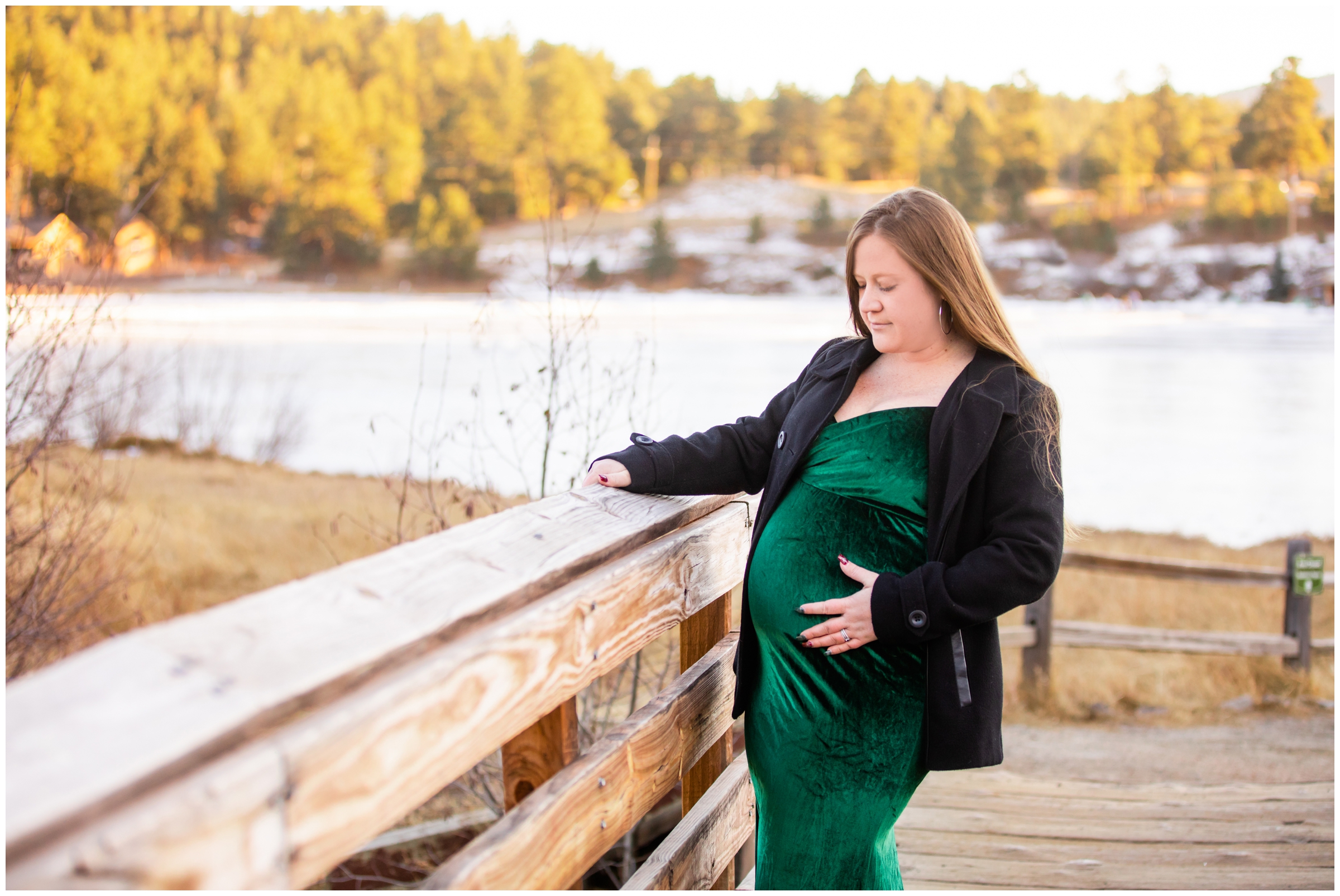 Evergreen Colorado maternity pictures at Evergreen Lake House by portrait photographer Plum Pretty Photography