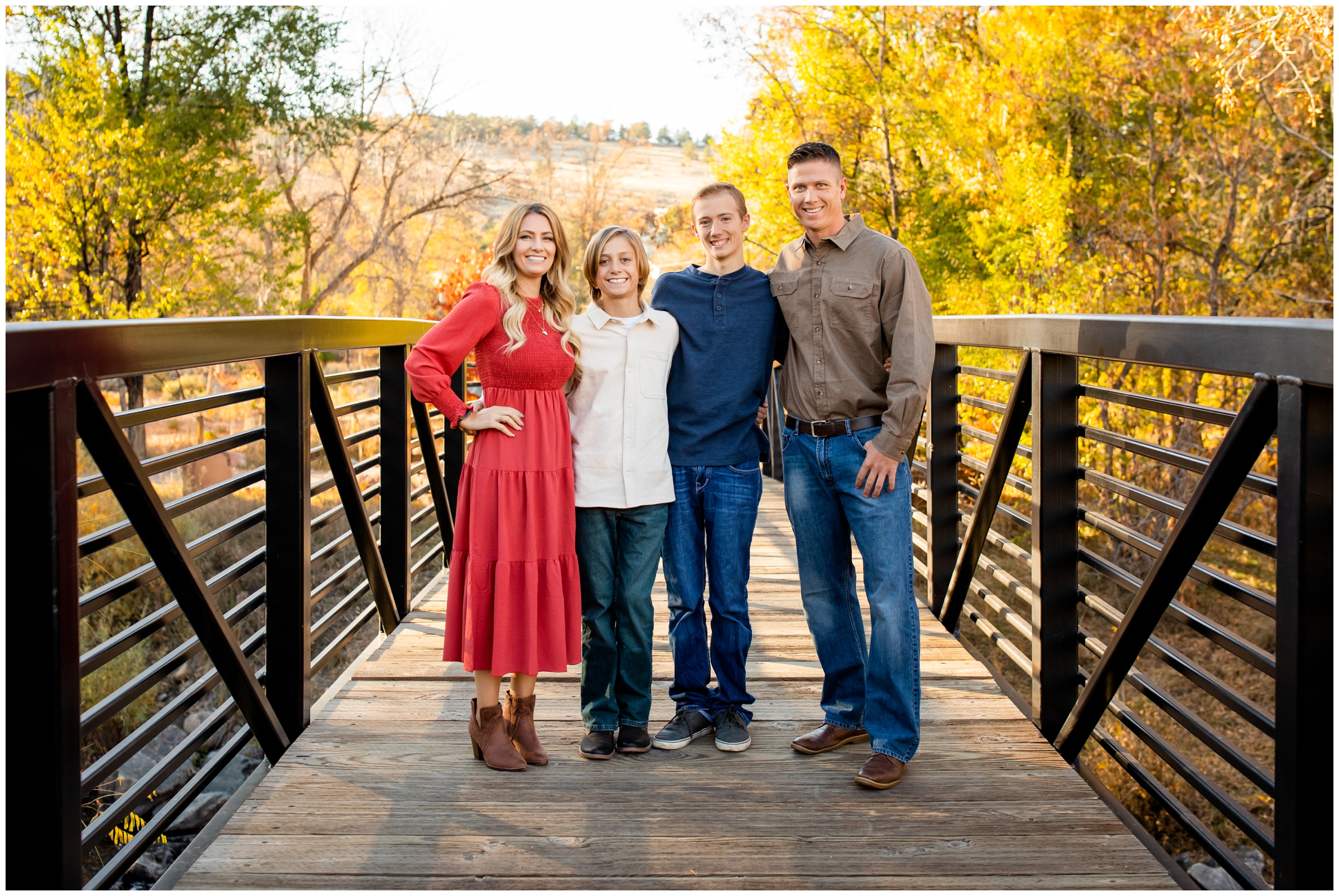 Fall family photos in Lyons at Bohn Park by Colorado portrait photographer Plum Pretty Photography