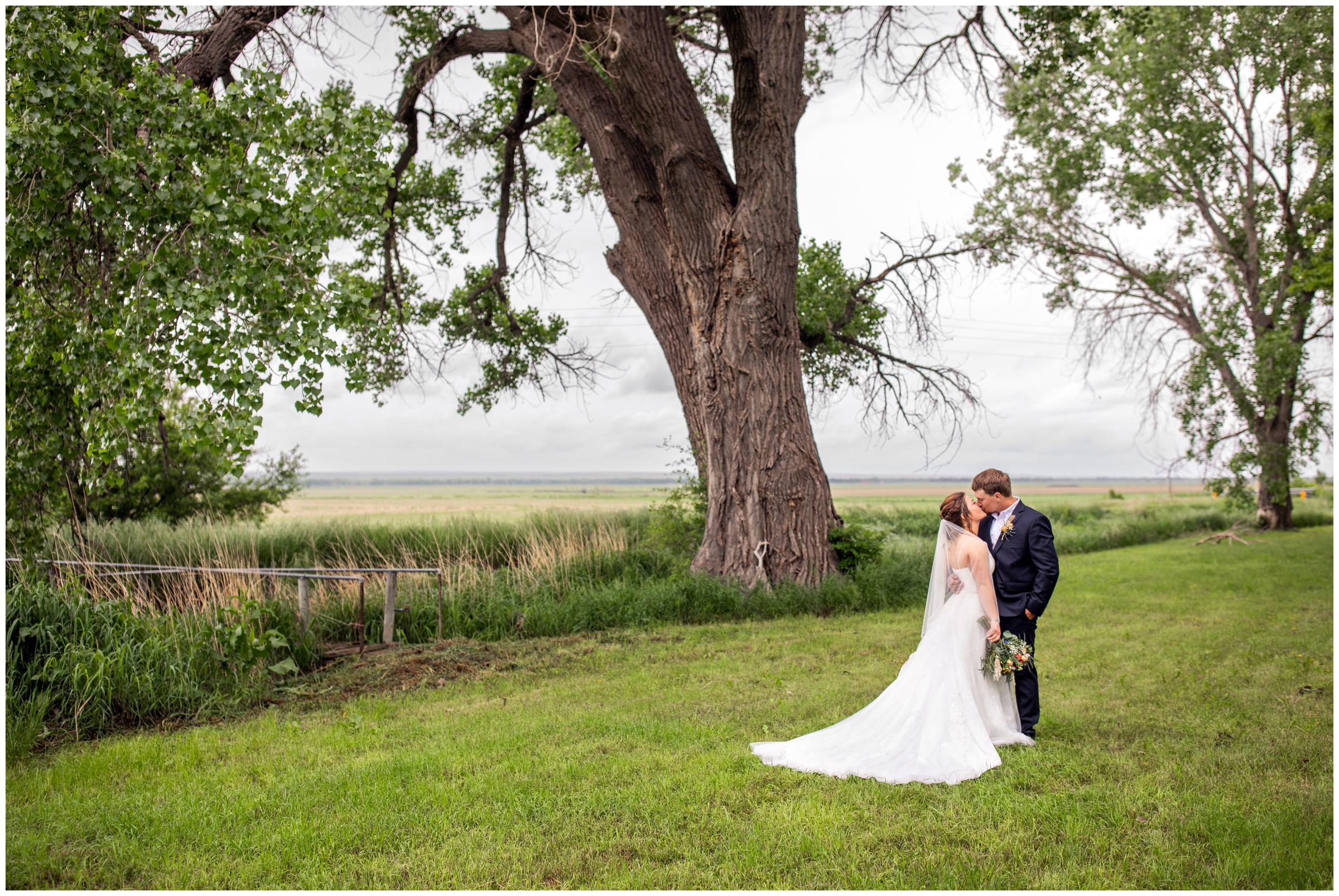 Crook Colorado wedding photos during the summer by rustic wedding photographer Plum Pretty Photography