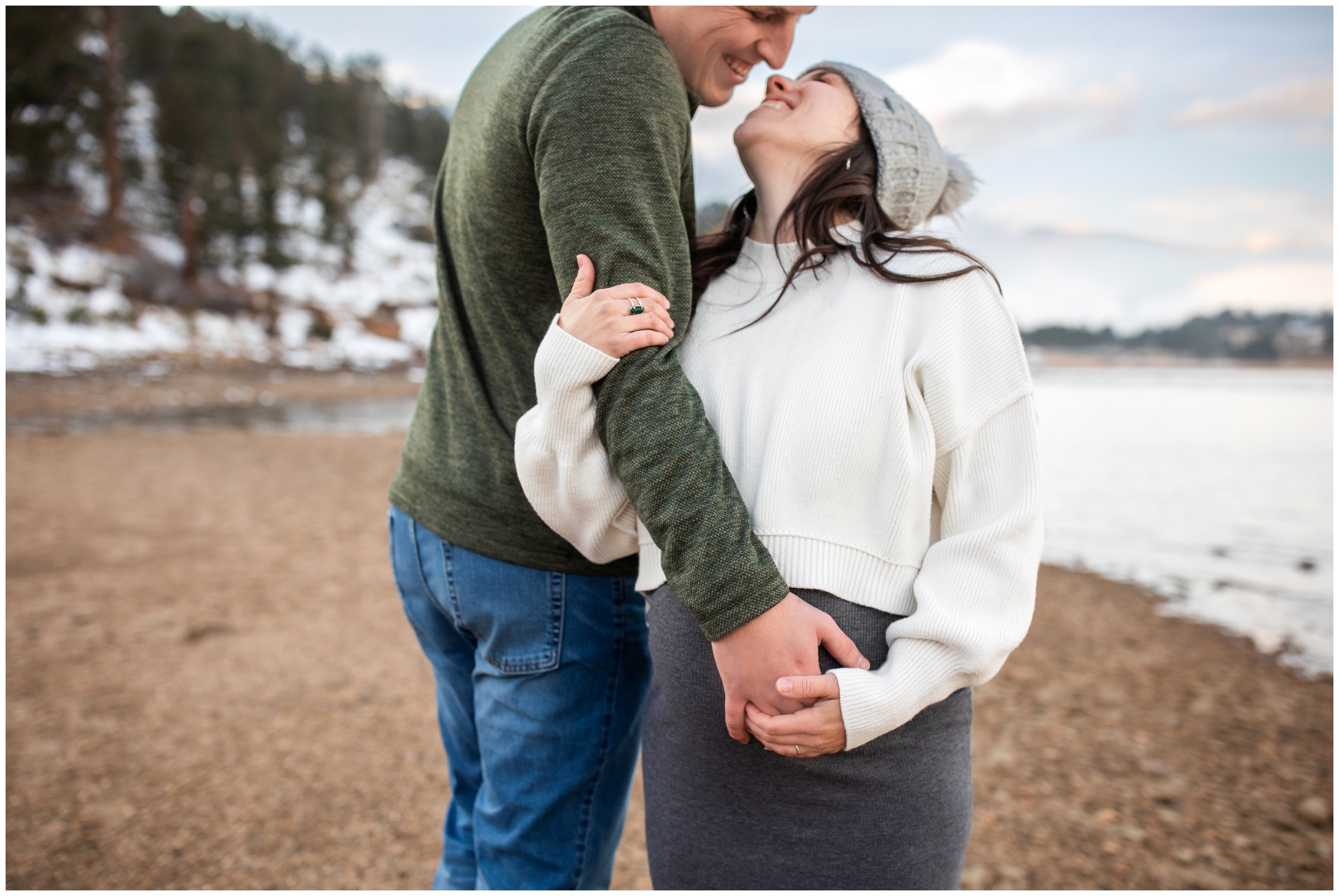 Estes Park winter maternity photos at Mary's Lake by Colorado portrait photographer Plum Pretty Photography