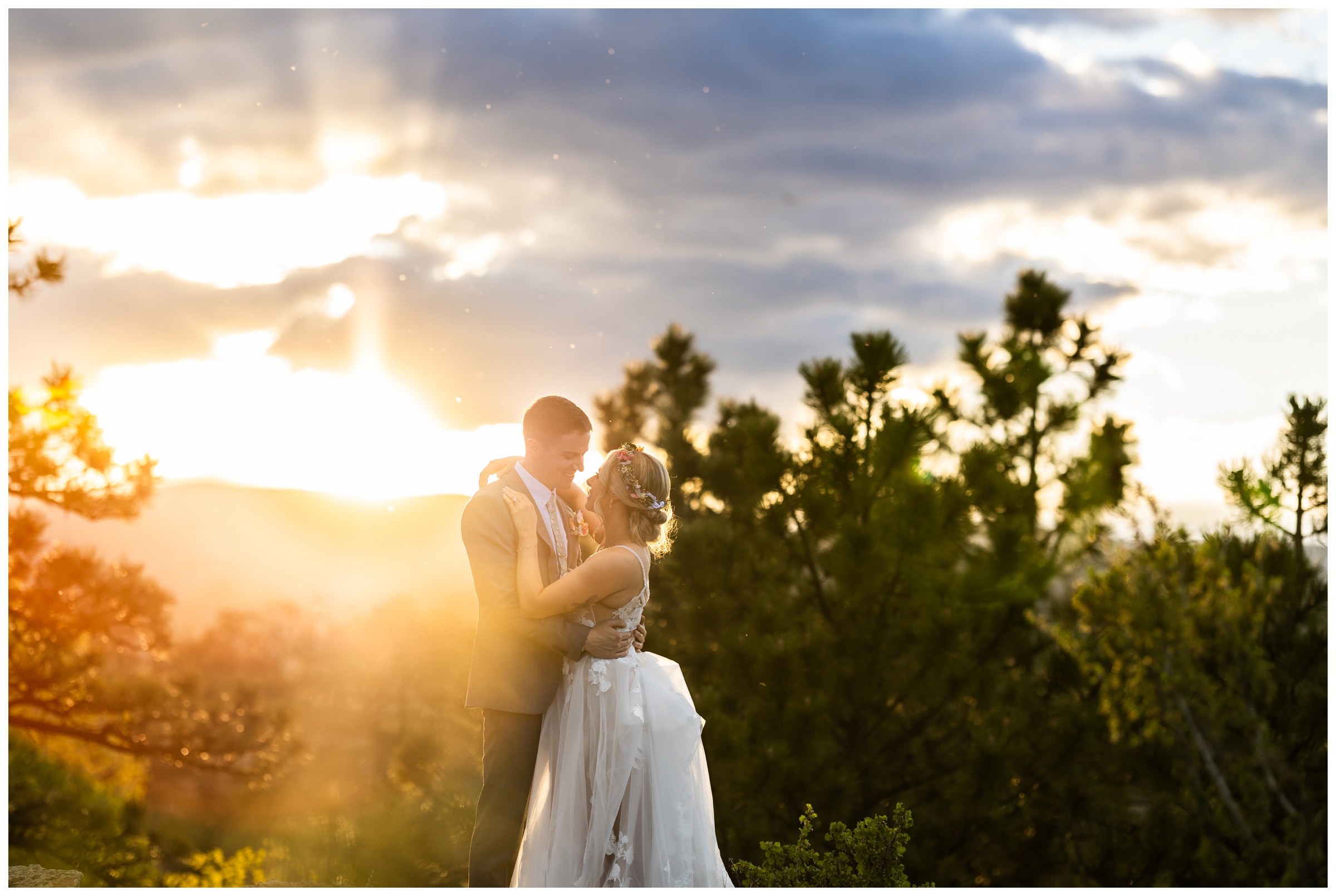 Lionscrest Manor spring wedding photos by Colorado mountain photographer Plum Pretty Photography